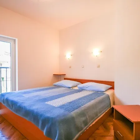 With Parking Space Baska, Krk - 19433 *